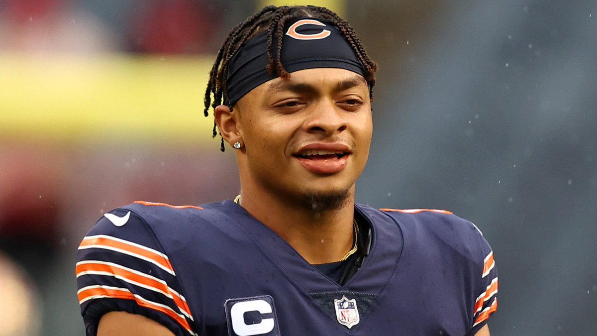 Jeanty2Raiders's tweet image. Source: The #Bears are sending QB Justin Fields to the #Raiders in exchange for a 4th and 5th round pick and WR Hunter Renfrow on top of that.

The deal is done, Chicago has their eyes on their Quarterback of the future with the 1st overall pick. Justin Fields head to Las Vegas.