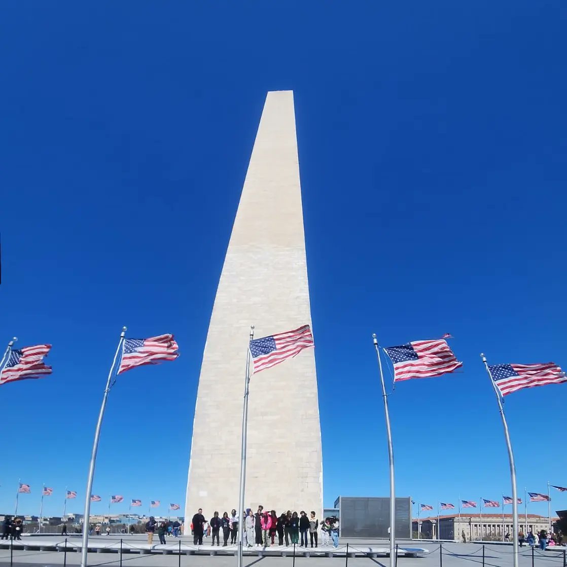 ShenandoahMS's tweet photo. Our Chiefs are exploring Washington. D.C.! They left this morning &amp; have been exploring our nation's capital all day thanks to EF Tours.  @EFtours #SMSMuseumsMagnet #YourBestChoiceMDCPS @MDCPS @MDCPSCentral @SuptDotres @miamimagnets @MariTereMDCPS https://t.co/thgHPMzrkt