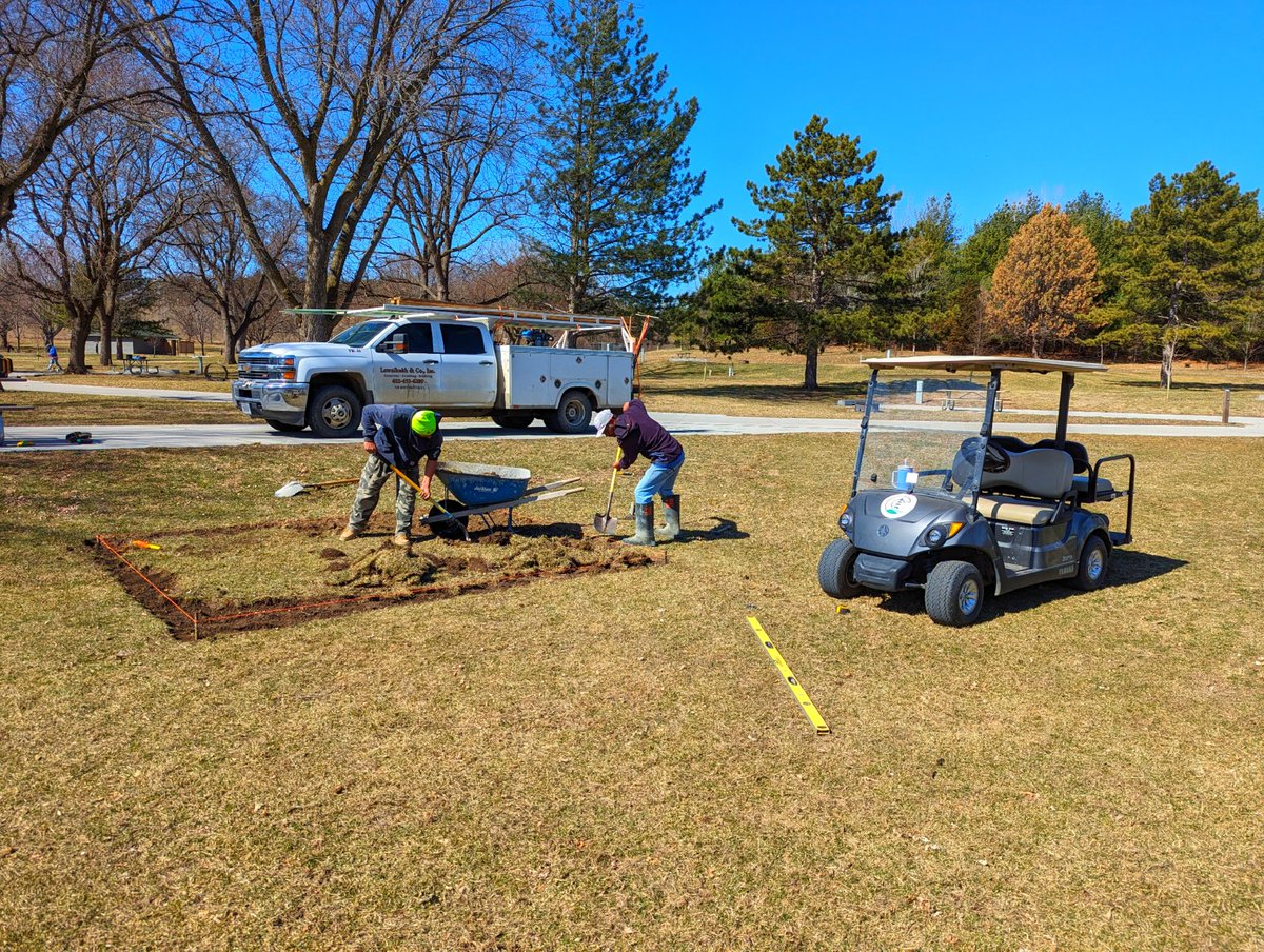 lake_cunningham's tweet image. Upgrade time! New concrete pads are being added to the West C campsites for picnic tables. Grab a seat by the fire and enjoy the views this summer at the C! 🏕️

#LakeCunningham #ExploretheC
