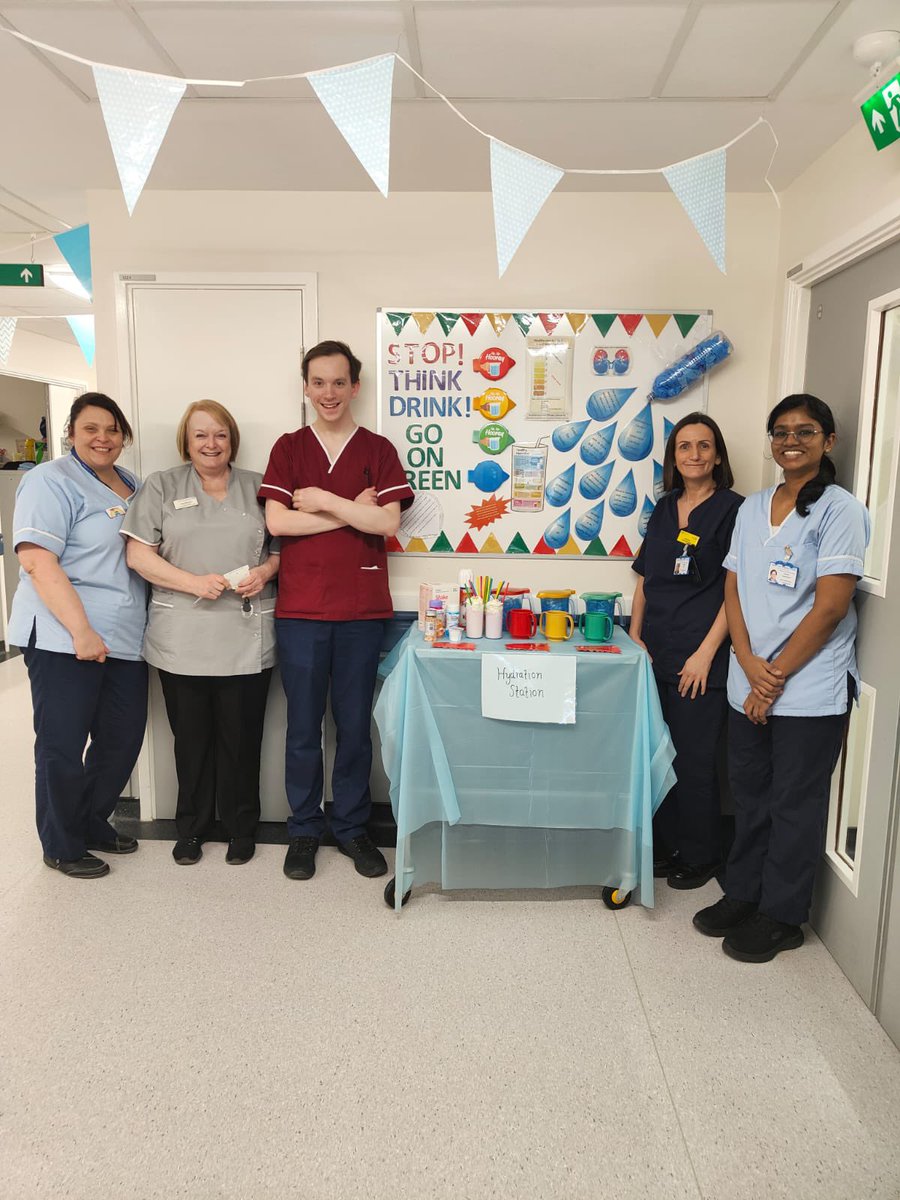 Ward 11/OPM getting involved in nutrition and hydration week for our patients and staff ❤️