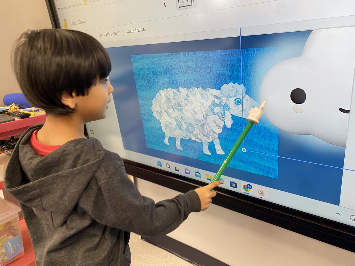 MrsThornsWorld's tweet image. Reading Little Cloud by Eric Carle and making our clouds transform into all sorts of different things. #MrsThornsRoseGarden #NBTeamPreschool #NBTECCisRedHot @NBTECC @mrpassner