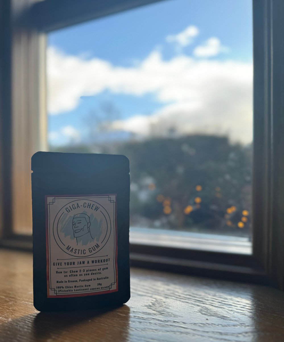 Gigachewmastic's tweet photo. We pair well with blue skies and sunmaxxing. https://t.co/ARgI1dKdoO