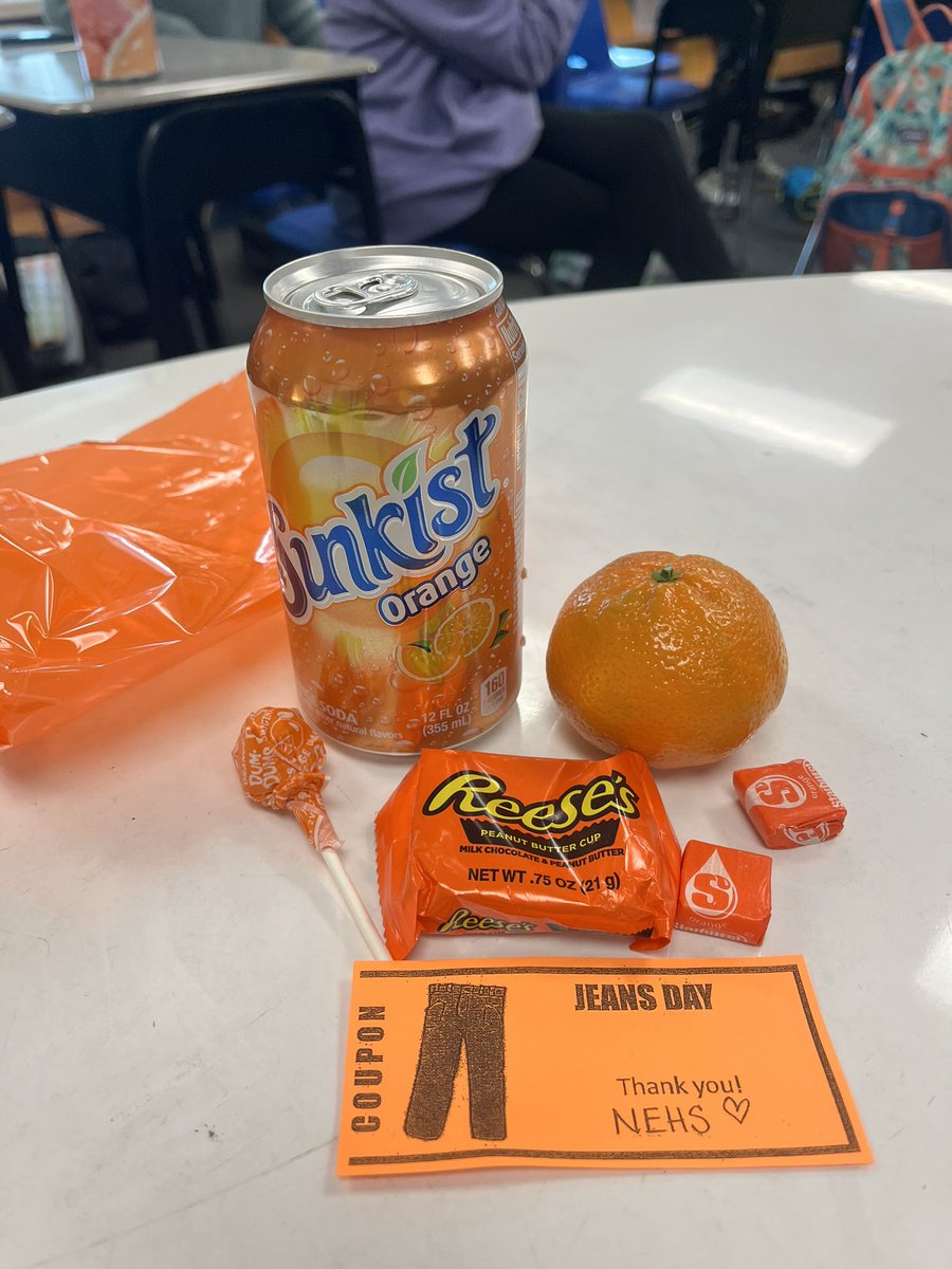 RogersRead's tweet photo. My National Elementary Honor Society made gifts to help teachers get through this last week before break.   “Orange” you glad it’s almost Spring Break 🧡🧡 https://t.co/taE4IlbB0d
