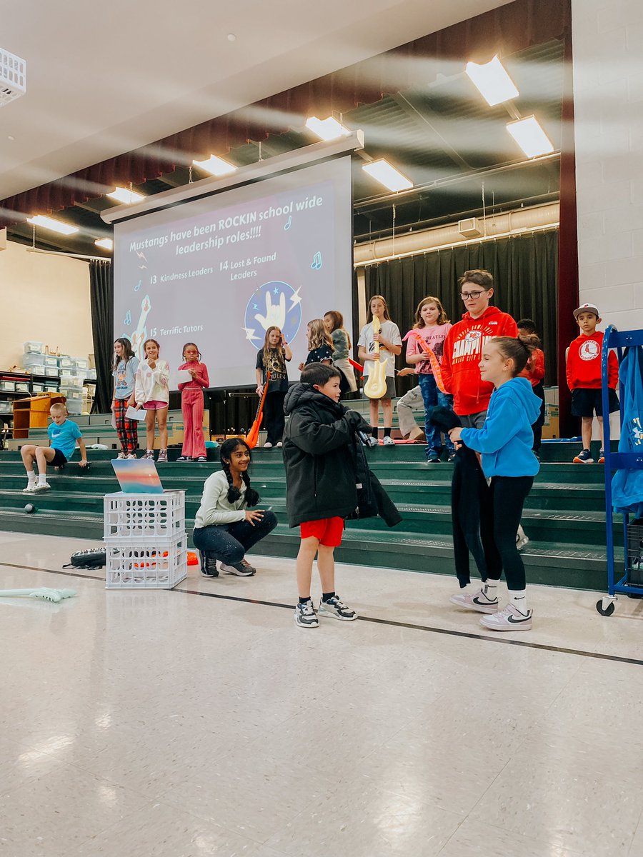 AP Houdei tweet media