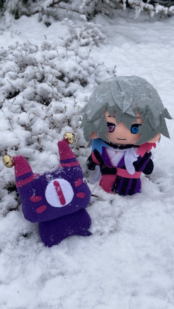 #Bettelful

Phantom (and bettel) plush 👁️💜
Talent: Gavis Bettel (Holostars)