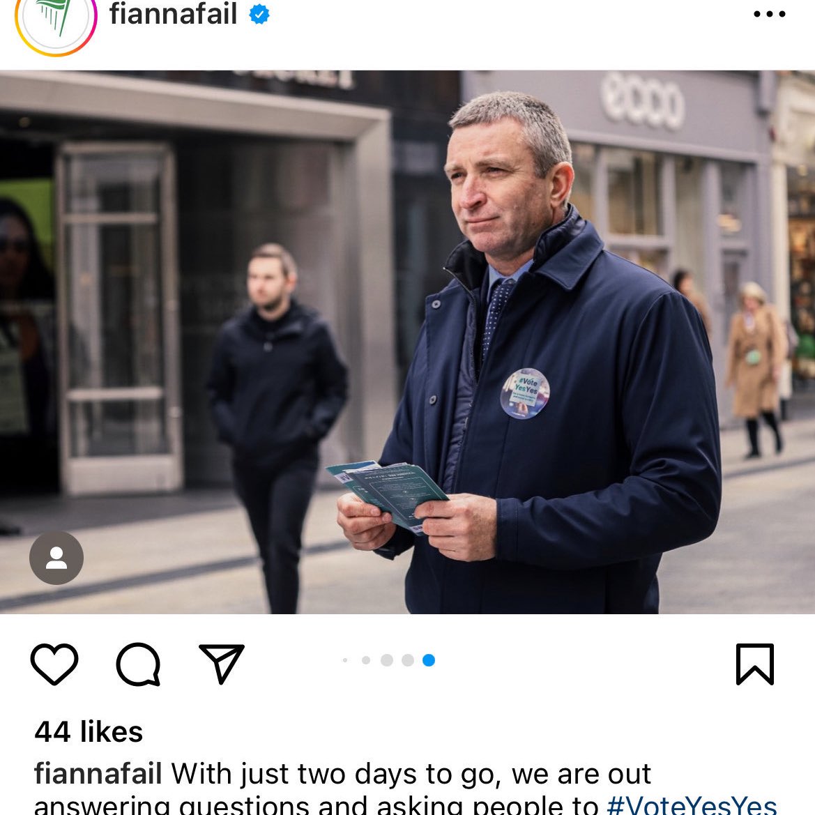 paddycosgrave's tweet photo. Minister Niall Collins also denies supporting a YesYes vote. He claims this is actually a picture of Neil Collins. https://t.co/AgKO0BUc8h