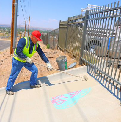 ABQBeautiful's tweet photo. See graffiti? Don't worry, we've got you covered! Call 311 and our dedicated crews will be there to clean it up in no time! 👷♂️🎨 For more information about graffiti removal go to https://t.co/mv4tmeidzb
.
.
.
#OneAlbuquerque #KeepABQBeautiful #GraffitiCleanup https://t.co/zhwWLlJEsx