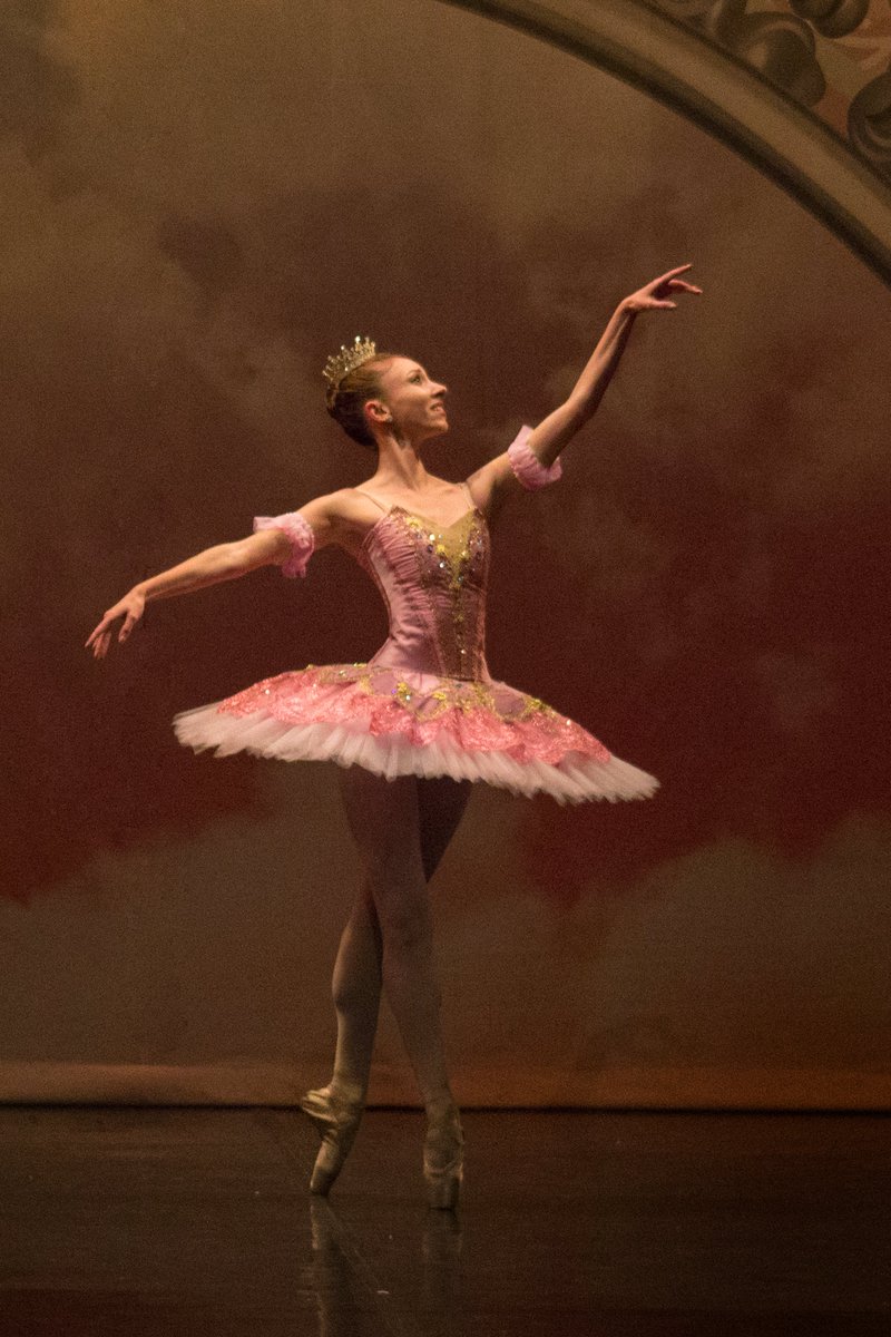 📷Ballet fans are in for a treat when Ballet Theatre UK return to our stage with one of Tchaikovsky’s most famous and popular compositions, The Nutcracker. palacetheatrepaignton.co.uk/shows/the-nutc…