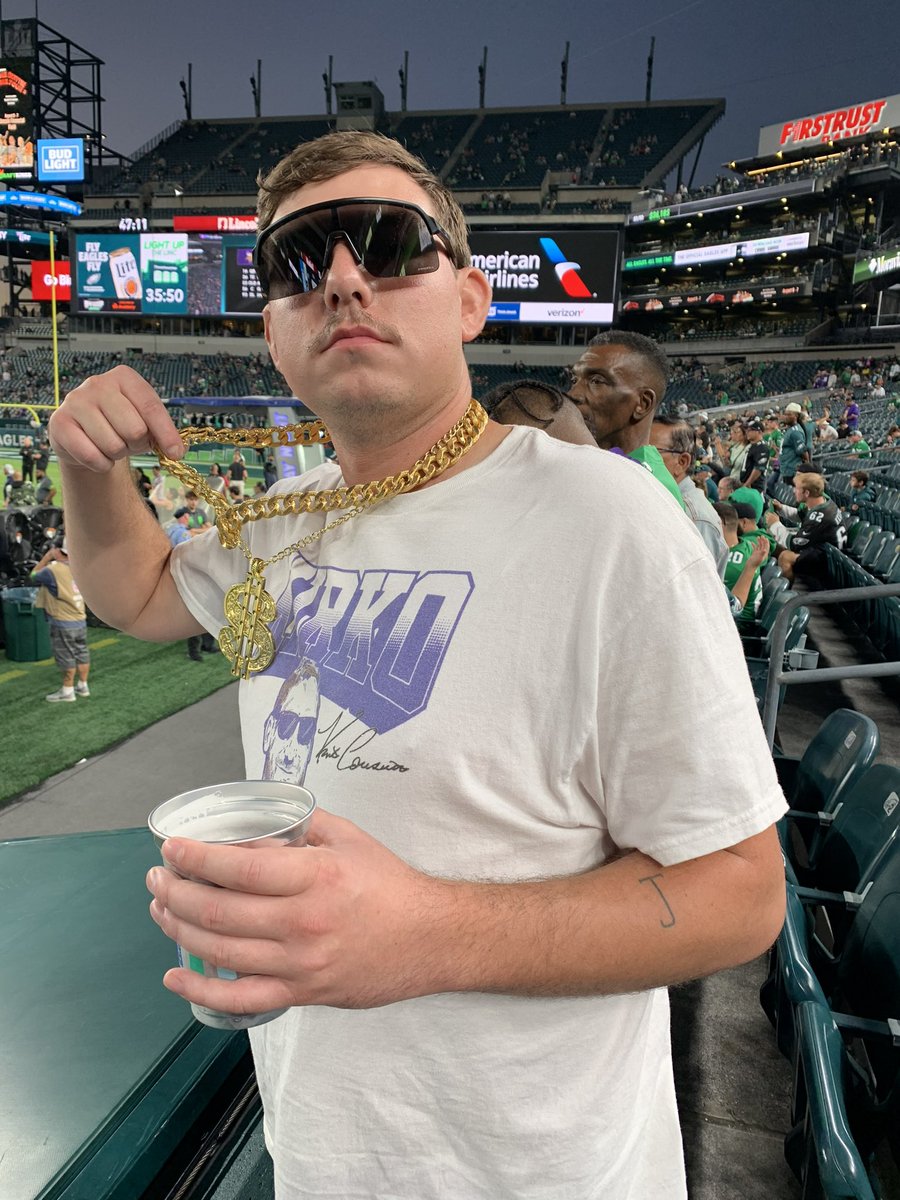 Jam1s0n11's tweet photo. Accidentally manifested Kirk to the Falcons when I dressed up as a Vikings fan for a day. Going to need this shirt in red and black immediately https://t.co/I7PI8Brteb