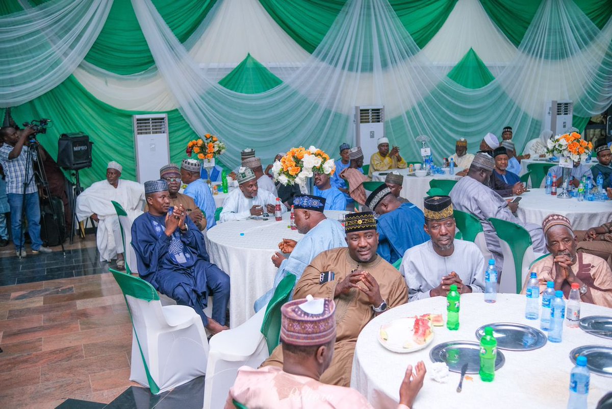 I had the honor of hosting leadership of the Bauchi State House of Assembly, the judiciary, and members of the State Executive Council for Iftar, at the Government House, Bauchi. I stressed the necessity of united efforts for Bauchi state's progress and urged our collective…