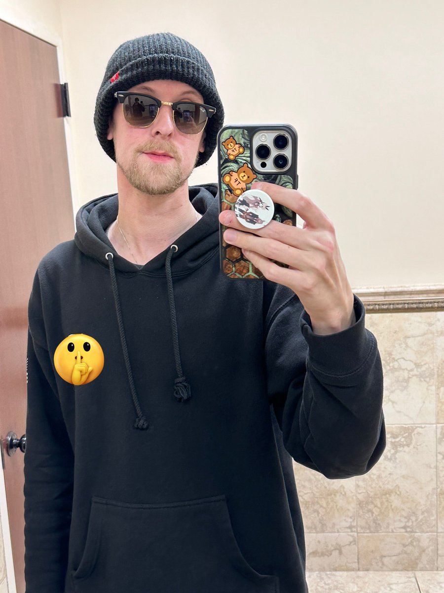 DiamondDoggo💎 tweet media