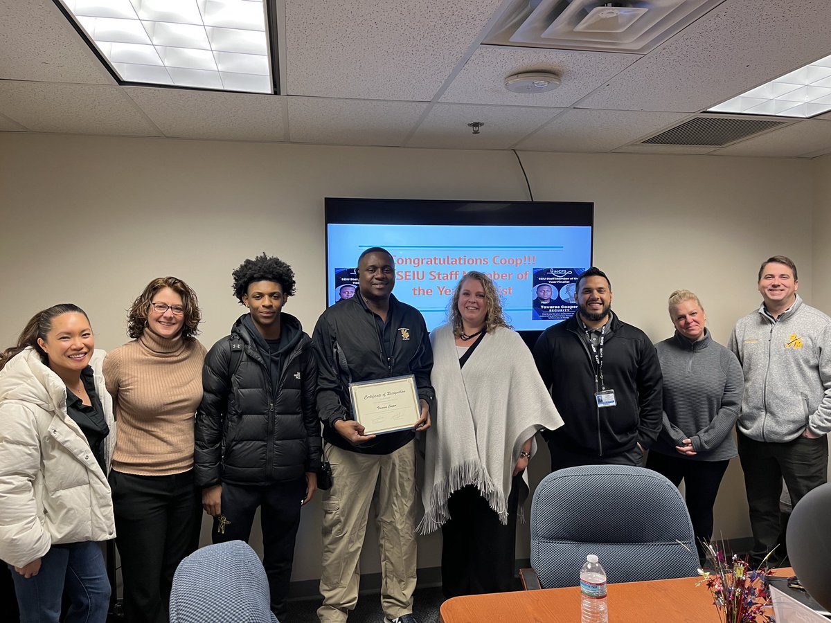 Congratulations to RM Security Assistant, Tavares Cooper, SEIU Staff Member of the Year Finalist!! We are so fortunate to have him at RM! ⁦@RMHS_MainOffice⁩