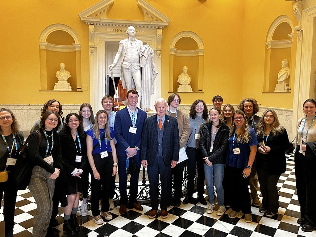 Happy #CivicLearningWeek! We’re celebrating the 450 AP educators, students, and alumni who participated in #APDay at the Capitol this year in their respective states. Check out our participants in Virginia who met with their elected officials to share what AP means to them! 👏