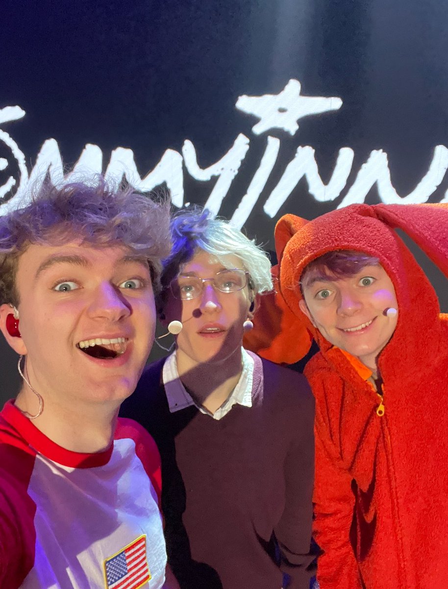 TommyInnit tweet media