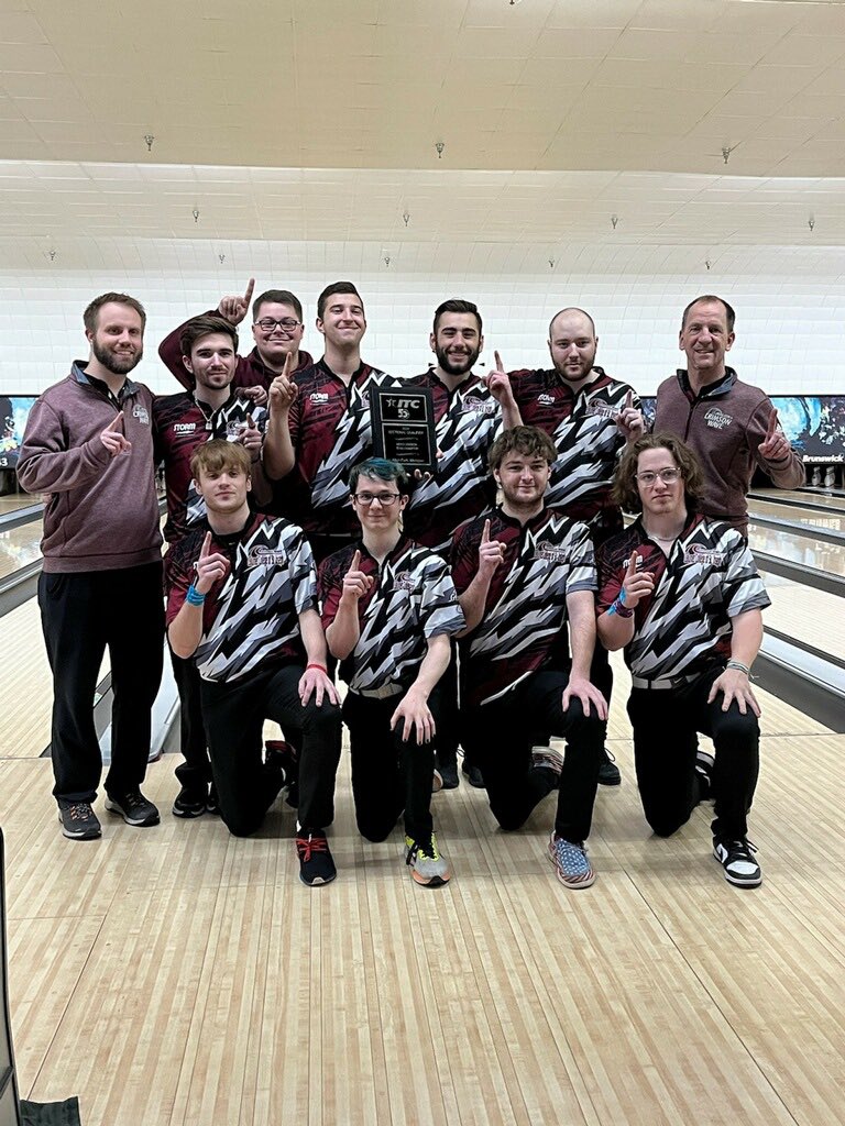 CCSJ Men’s Bowling team claimed the team title at the USBC Intercollegiate Sectional on Sunday.

To read more about the teams eventful weekend, ➡️ ccsjathletics.com/sports/mbowl/2…