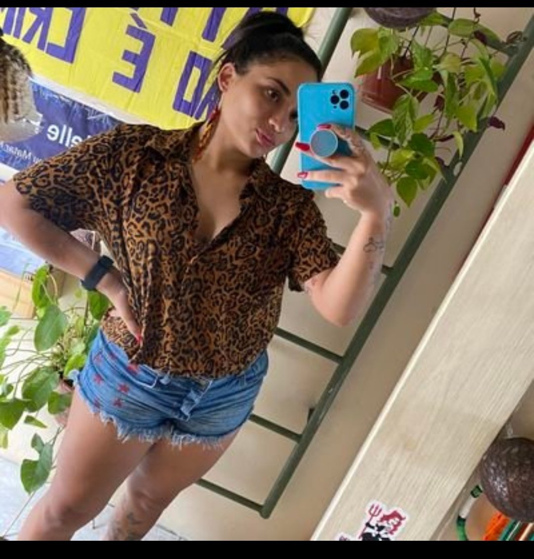 Minha foto de perfil antiga... Agora vamos a nova, minha nova versão 😃