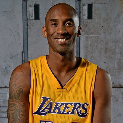 LakeShowYo's tweet photo. “Life is too short to get bogged down and be discouraged… You have to keep going. Put one foot in front of the other, smile and just keep on rolling.”

 -Kobe https://t.co/2rbJ223Vm7