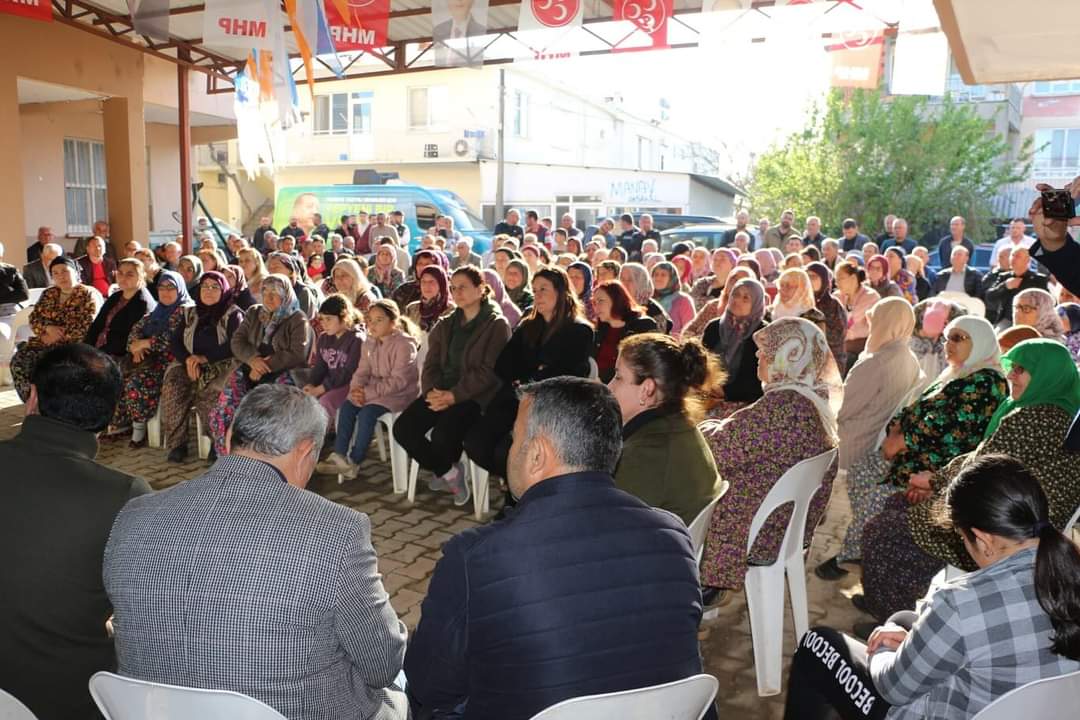 saide_karatas's tweet photo. Ramazan ayının ilk gününde, toplantımıza teveccüh gösterip gelen tüm Kundu mahallesi sakinlerimize çok teşekkür ederiz...
@alicetin_07
@CuneytDogan07 https://t.co/kcEPfV9yVv