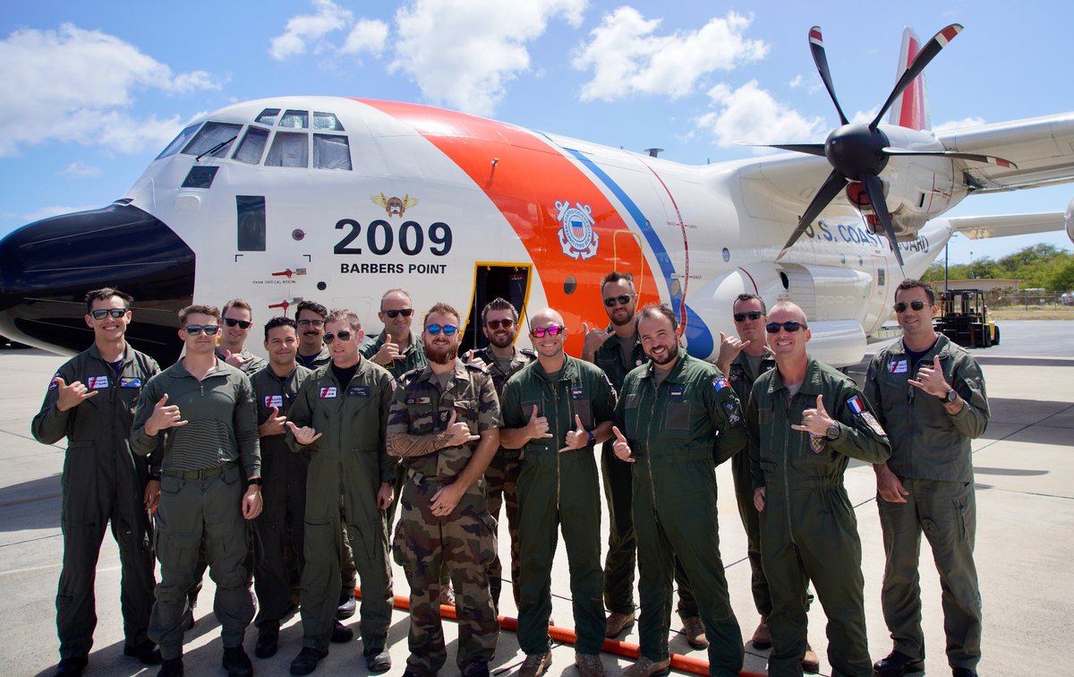 The @USCG &amp; @ALPACIFRAPACOM  crews teamed up in Hawaii for a week-long training exchange!

Learned from each other on:  communication, US flight rules &amp;  search &amp; rescue.

Strengthens our ability to work together &amp; keep the Pacific safe! https://t.co/FpPvmyO8F3