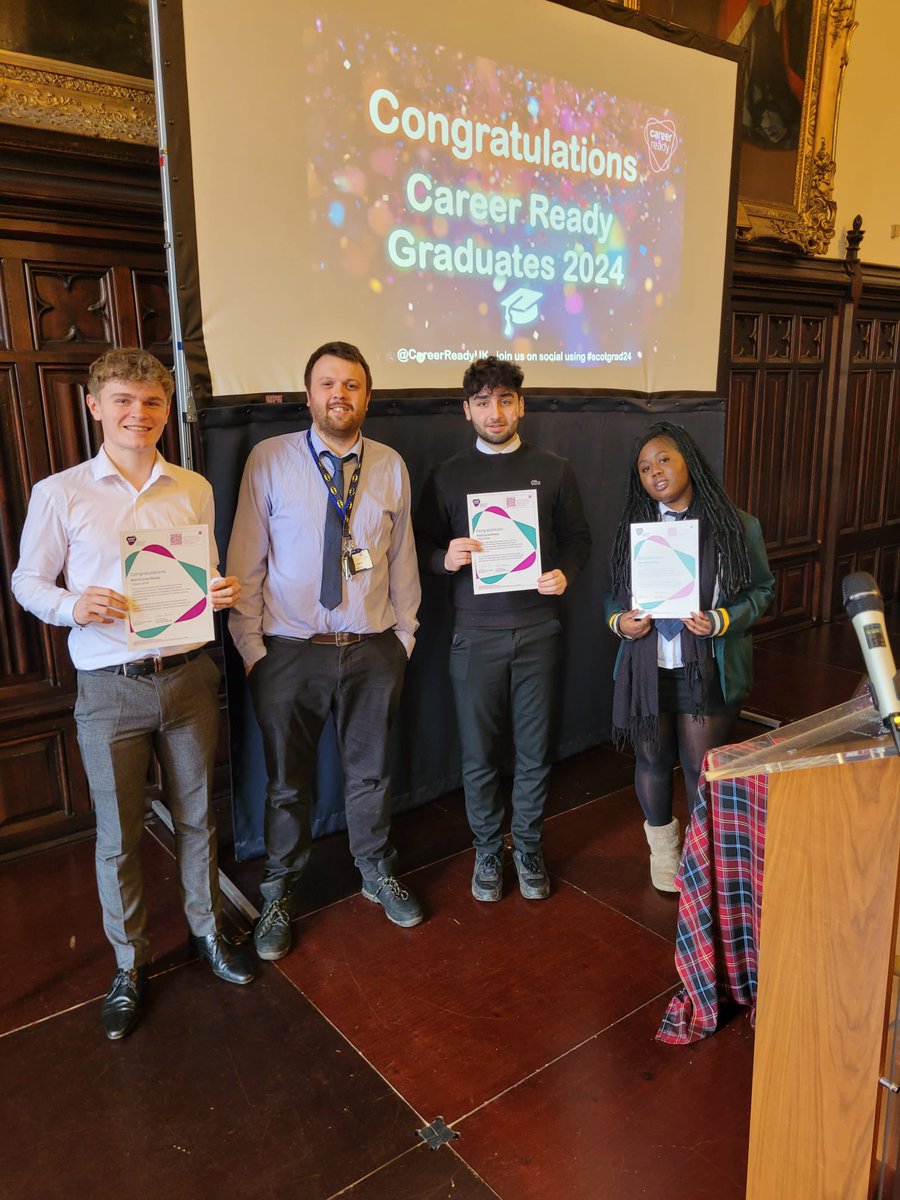 Congratulations to all of our @hazleheadacad @CareerReadyUK graduates this year. A brilliant opportunity to develop key skills for successful careers. #Ambition #Confidence #Inclusion #Respect #CATAPULTS