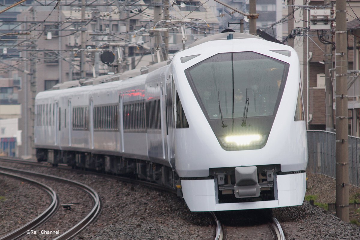 Rail_Channel's tweet photo. 甲種から1ヶ月。大宮発の団臨より運用を開始した #スペーシアX 最新編成 #N104F
#N100系 #8000系 #8111F #野田線 #アーバンパークライン #岩槻 https://t.co/rzJlXxi2Qo