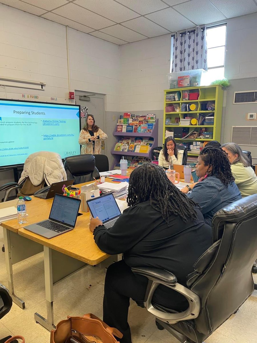 BaileyEducation's tweet photo. 5th grade teachers at Moundville Elementary in Hale County work with Project Manager Cathy Seale on reviewing tested standards to plan instruction that will ensure students are well prepared for academic language of testing. βοΈβοΈ #baileyeducation #LEADwithBailey https://t.co/vBZxzmTKPz