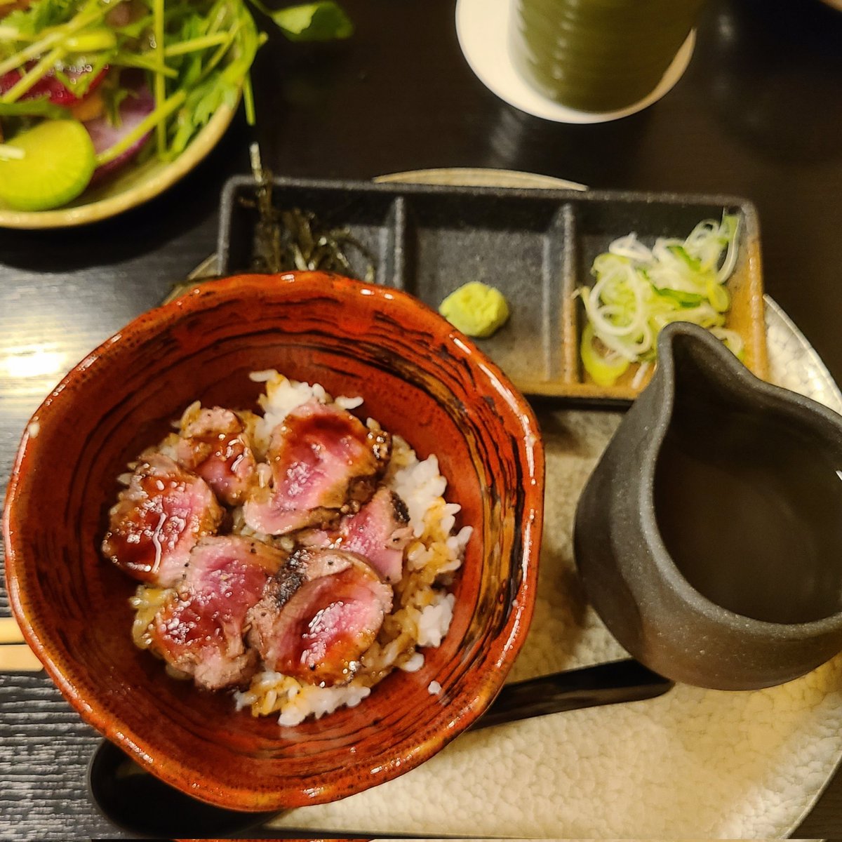 fun_maki's tweet photo. 名古屋ウィメンズマラソン完走しました！
怪我や体調不良で棄権続きだった今年度。
名古屋当日も完治しなかったけど、頑張ってきた自分へのご褒美として鎮痛剤など飲んで走りました。
ランナー以外の方には意味不明なご褒美ですよね😂笑
コースワーストだったけど完走は尊い🍀
暫く治療に専念します https://t.co/wlW30p3H1n