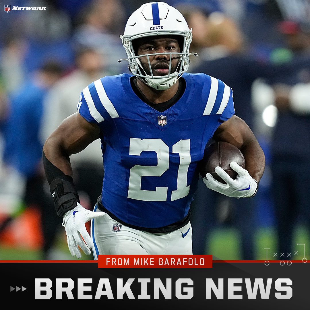MikeGarafolo's tweet photo. The #Bengals have agreed to terms with RB Zack Moss on a two-year, $8 million deal, sources tell me and @TomPelissero. The deal includes $4.525 million in the first year for Moss, who cashes in after showing what he could do in Jonathan Taylor’s absence last year. https://t.co/iaiHw4G5dh