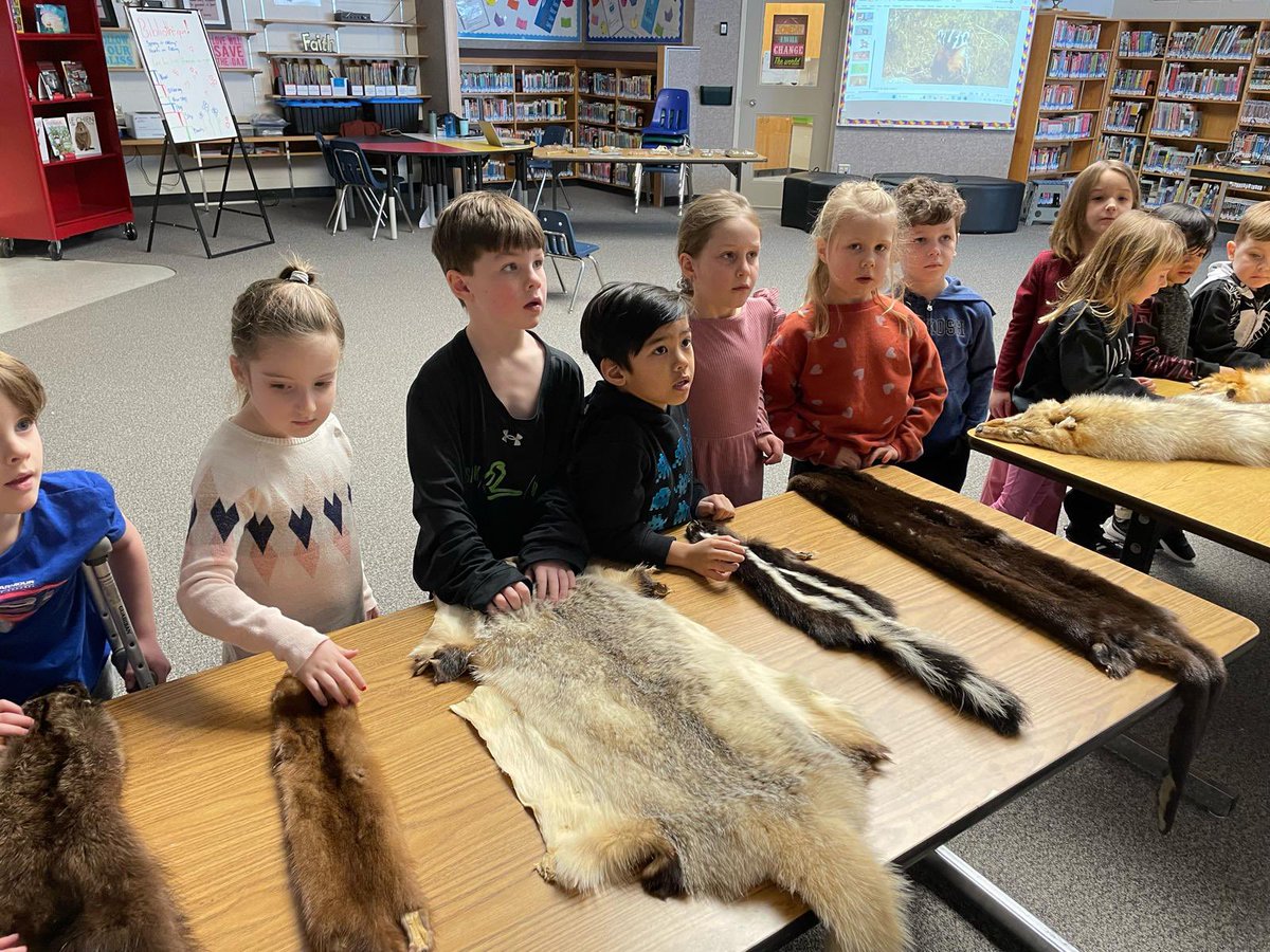 Last week we were fortunate to learn about Metis & Indigenous medicines, food, hunting & trapping from our Land-based Learning Leader, Angus Hamilton! Thank you for your engaging & interactive teachings for all kids K to 8! #IndigenousLearning