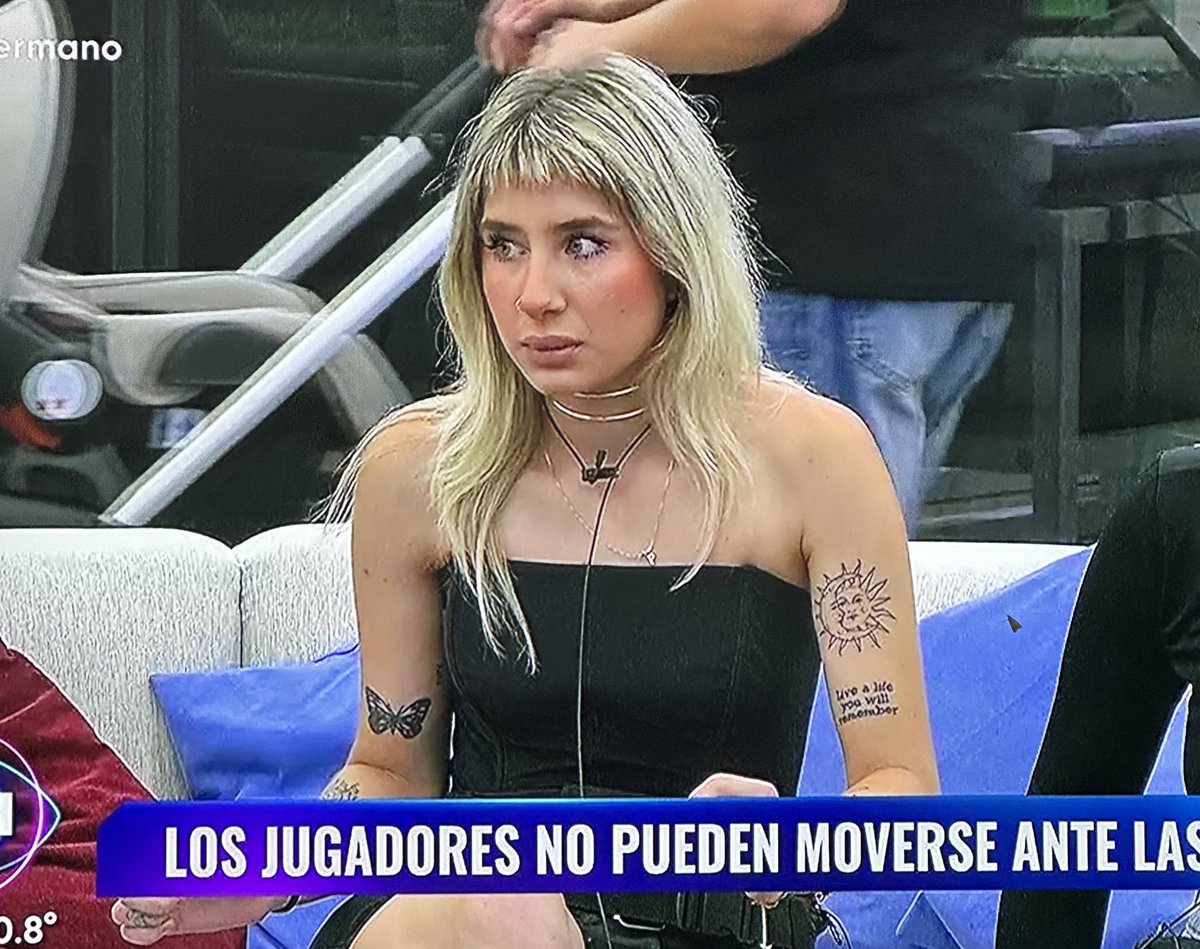 Paloma pensando que entraron chorros 
#congelados #granhermano