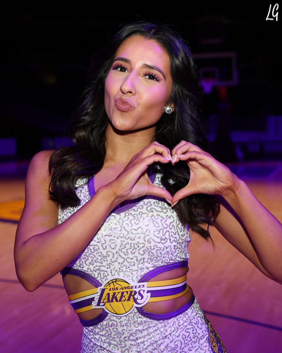 This week in Laker Girls Livin’ ✨ Victoria This Latina brings the spice 🌶️