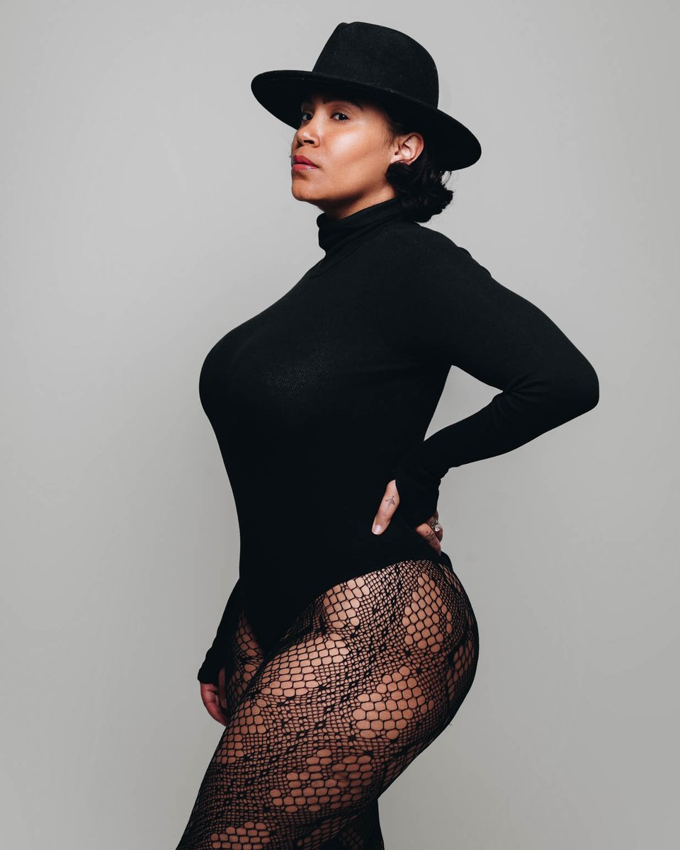 MP1350's tweet photo. Fashionable Birthday Blessings PT 2
M| @mizzdr_
P| @mp1350
#photography #sonyalpha #sonyshooter #sonyimages #sexy #models #sonya7 #newyork #philly #chicago #la #atlanta #miami #music #fashion #photoshoot #inasxshamfam https://t.co/FikJTuIyW5