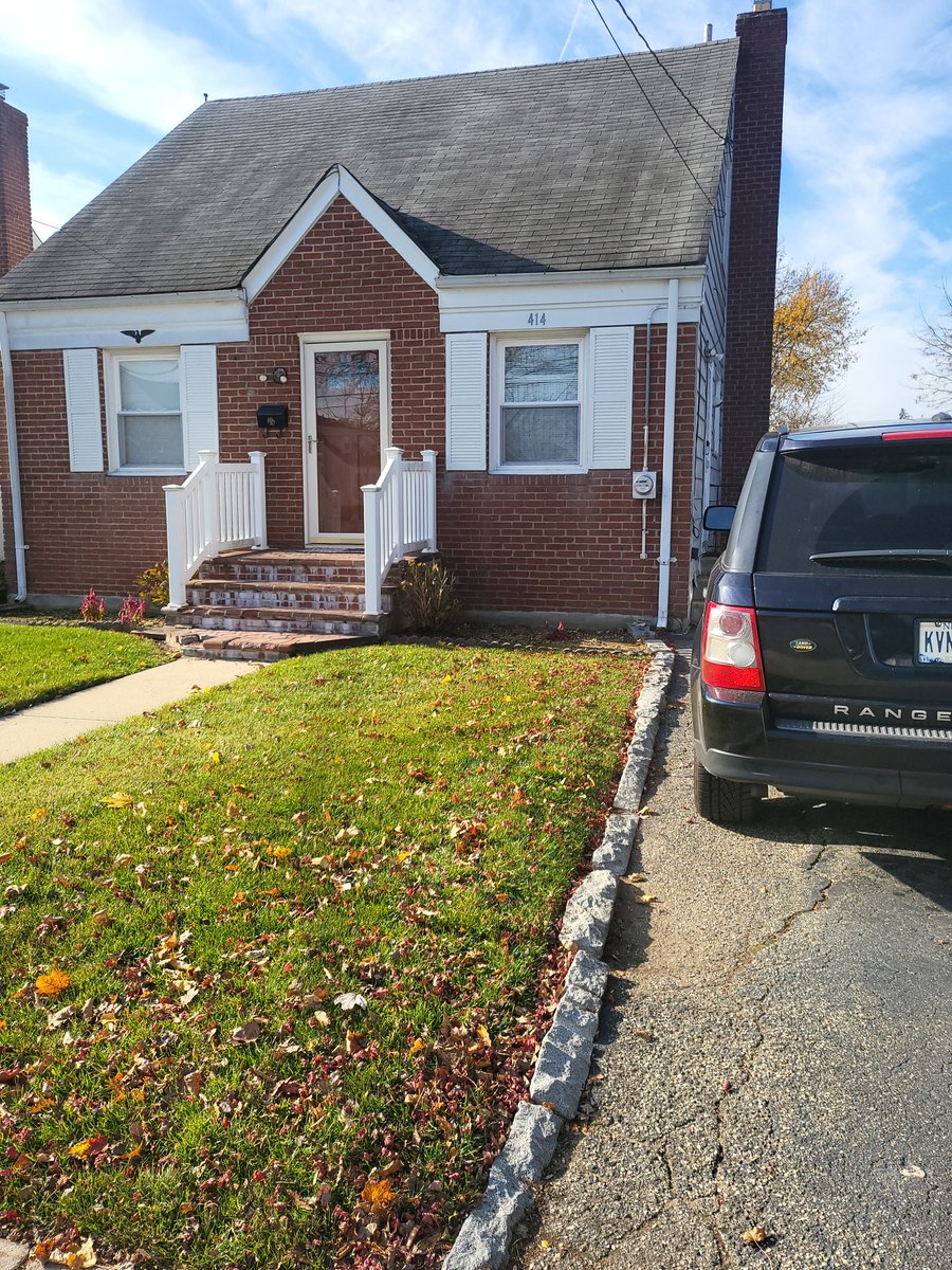 realtrade's tweet photo. 414 Locust Avenue, Uniondale   NY https://t.co/mTpbjD6hzc