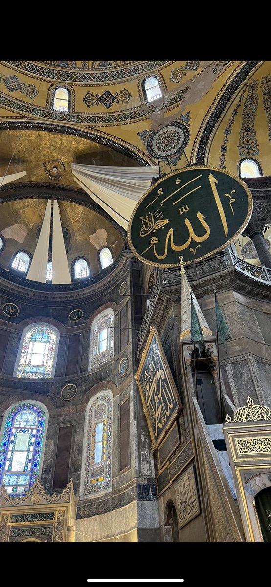 Verdiklerini unutup da, vermediklerinle meşgul olmaktan; #şükürsüz kalmaktan koru bizi ya Rabbi 🙌🏻