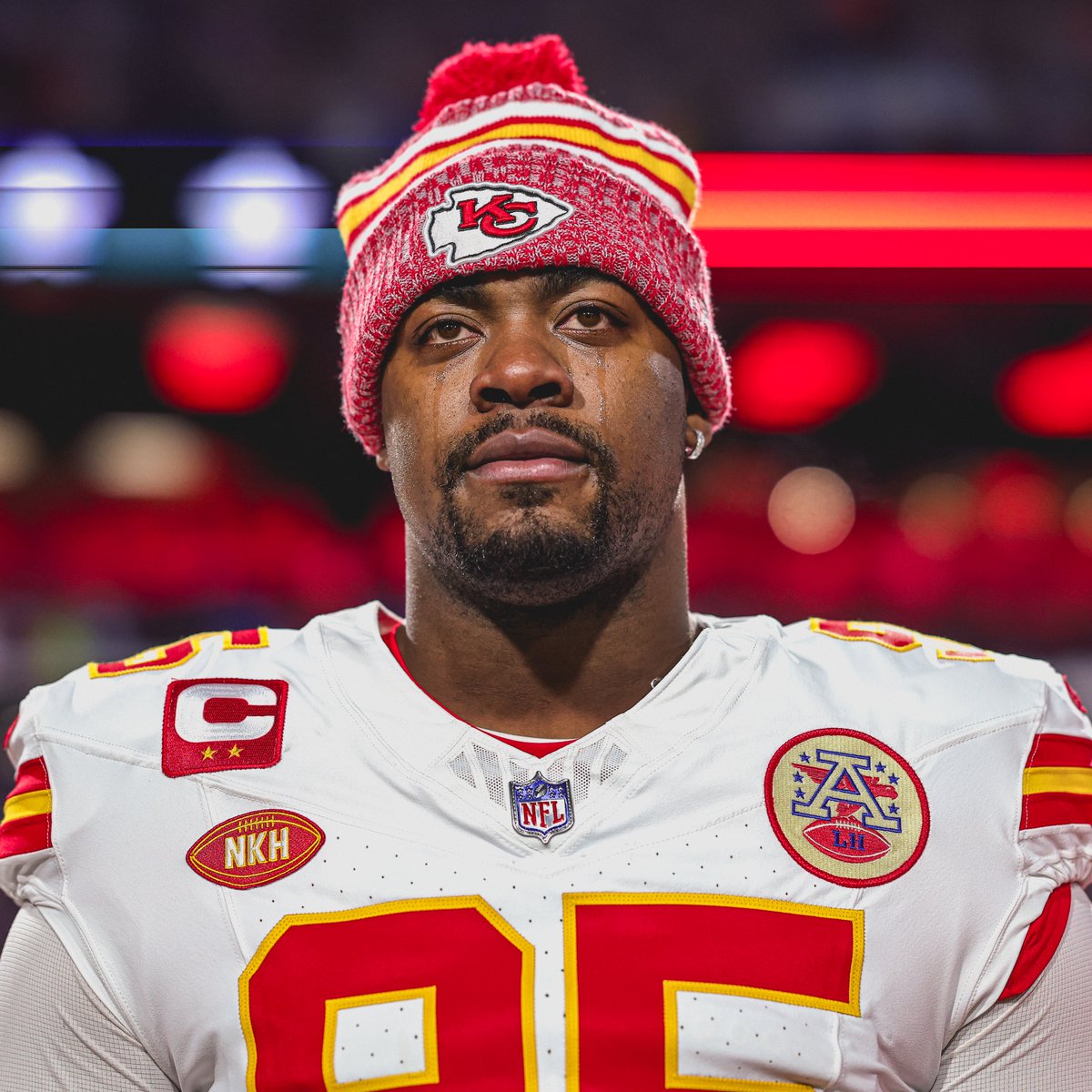 Chiefs's tweet photo. When you wake up and remember @StoneColdJones is staying in KC 🥹 https://t.co/ddzPZRkn6K