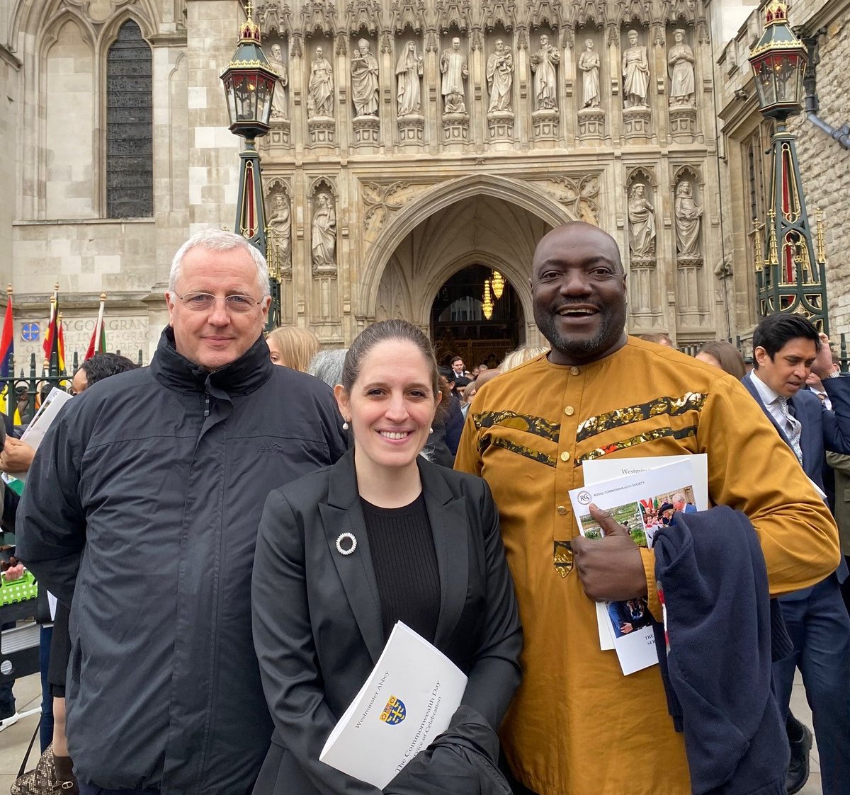 Great to catch up with @Comarchitect, Steven Oundo, and #CAA Chair of Practice, @mina_hasman, at todays Commonwealth Day Service at Westminster Abbey.