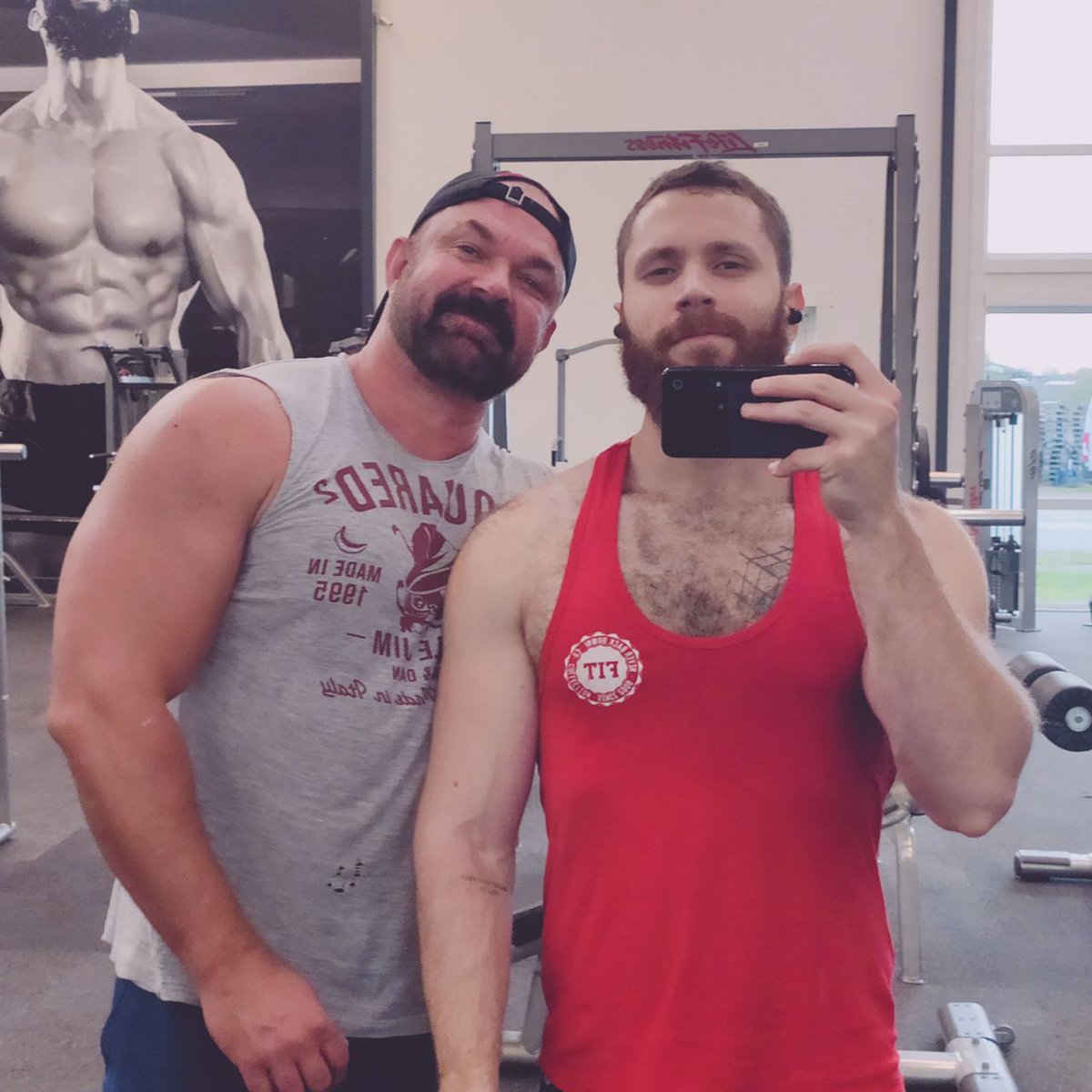 :(){ :|:& };: 🏳️🌈 tweet media