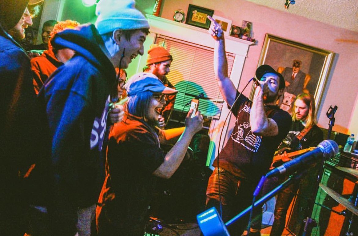 ¯\_(ツ)_/¯ tweet media