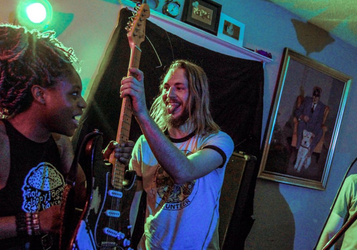 ¯\_(ツ)_/¯ tweet media