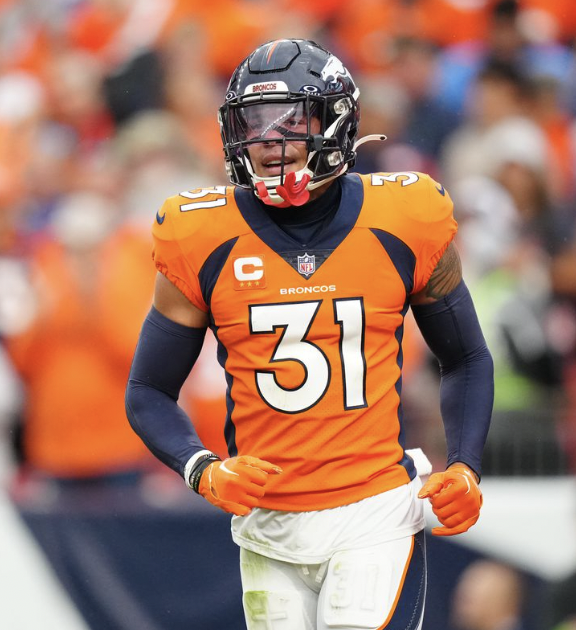 Jake21eagle's tweet photo. We should sign Justin Simmons. #NFLFreeAgency #NFL #EaglesNation #FlyEaglesFly #BroncosCountry #JustinSimmons https://t.co/NBExmrSV9i
