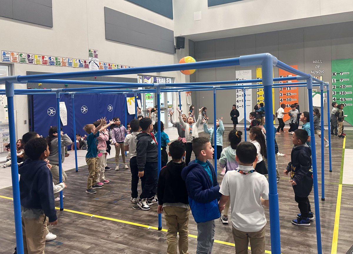 coachsmith___'s tweet photo. Reflecting on my first 9 weeks of Residency & Iβve already learned so much from some of the greatest. Blessed is an understatement! π₯Ήπ€
π©΅π΅ππ
#CactusMakesPerfect #PEStrong #TeamSISD #UTEP https://t.co/oER5wGFsKX