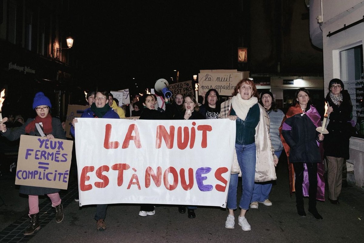 Steph Lipaux (@stephlipaux) on Twitter photo Marche nocturne fĂ©ministe organisĂ©e par @Effrontees57 et <a href="/couleursgaies/">Couleurs Gaies</a>. Nous Ă©tions prĂšs de 400 femmes Ă marcher dans les rues de Metz en reprenant des slogans pour demander lâĂ©galitĂ©, le respect et la visibilitĂ©.
Un joli moment de sororitĂ©. Marche nocturne fĂ©ministe organisĂ©e par @Effrontees57 et <a href="/couleursgaies/">Couleurs Gaies</a>. Nous Ă©tions prĂšs de 400 femmes Ă marcher dans les rues de Metz en reprenant des slogans pour demander lâĂ©galitĂ©, le respect et la visibilitĂ©.
Un joli moment de sororité.