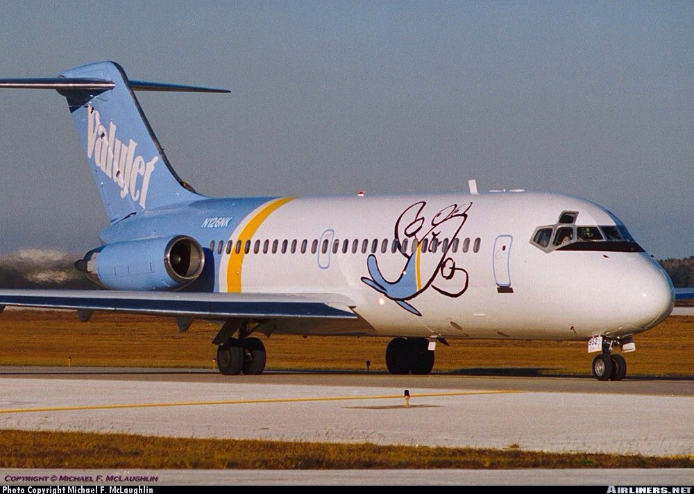 ClassicsPlanes's tweet photo. A Valujet DC-9-21 seen here in this photo at Orlando International Airport MCO in December 1995 #avgeeks 📷- Michael F McLaughlin https://t.co/acmAm10xLp