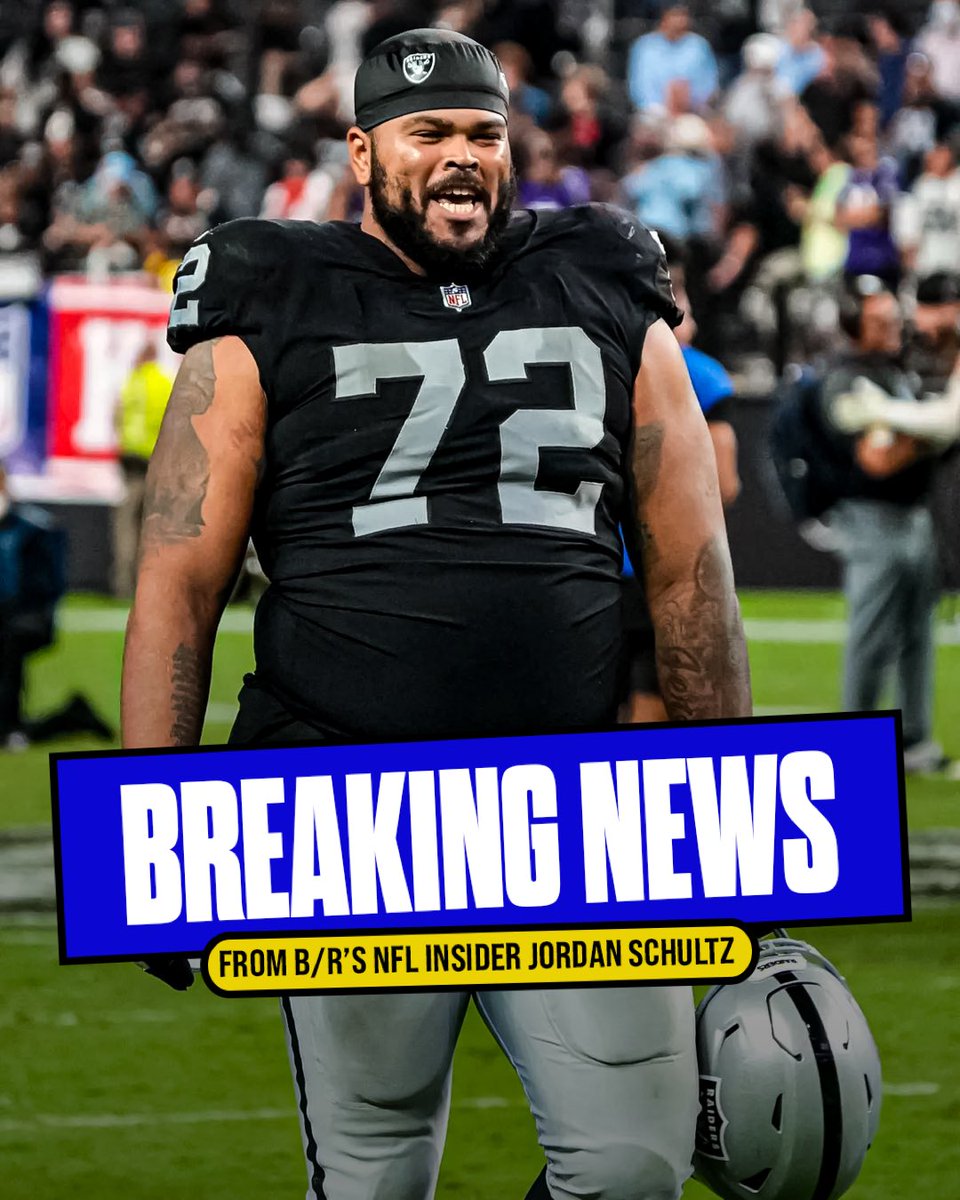 BREAKING: Free agent OT Jermaine Eluemunor plans to sign with the #Giants, sources tell @BleacherReport. It’s a 2-year deal worth $14M. Eluemenor comes off a terrific season for the #Raiders, as the G-Men upgrade their O-Line.