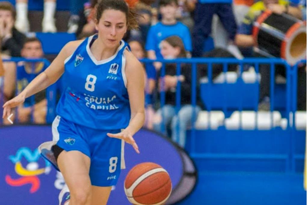 ⛹️‍♀️ MVP #LF2: Nuria Ríos (<a href="/nuriariosmaq8/">Nuria Ríos 🌵</a>), el refuerzo de invierno que permite soñar con la permanencia al <a href="/CBClarinos/">Tenerife</a> 

▶ Su inercia, clave en esta 🇯2️⃣1️⃣

📊 33 val: 24 puntos, 11 rebotes, 7 asistencias y 7 faltas recibidas

🖐 Jugadoras destacadas ⬇
feb.es/2024/3/11/balo…