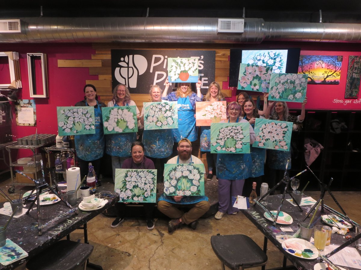 PinotCdA's tweet photo. I'm so impressed with these folks' impressionism! #pinotspalettecda #paintdrinkhavefun #impressionism #vangogh #stilllifepainting #myversionof #cdaid #guyspaintflowerstoo https://t.co/ceOjAKkdwG
