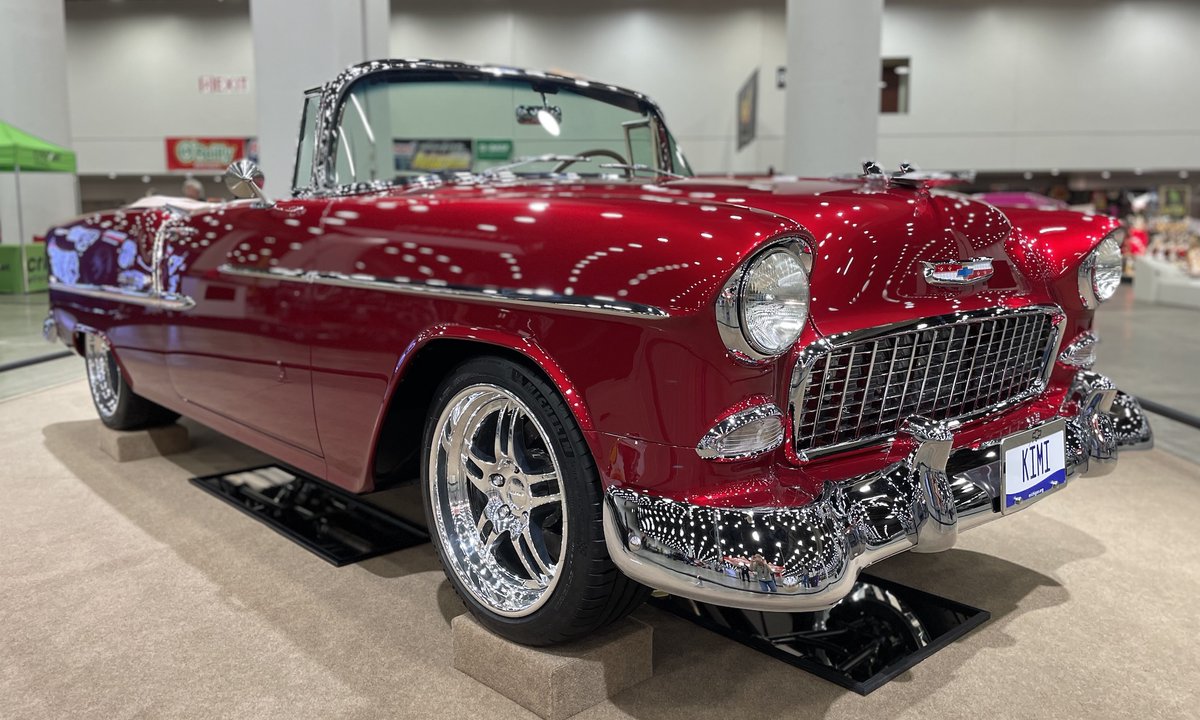 ForgelineWheels's tweet photo. Family heirloom. Steve’s #Chevrolet #BelAir #forgeline #DS3 was his dad’s before #MotorCitySolutions took it to #DetroitAutorama victory! https://t.co/PBzD2aCarn https://t.co/o4kcKwZrg0