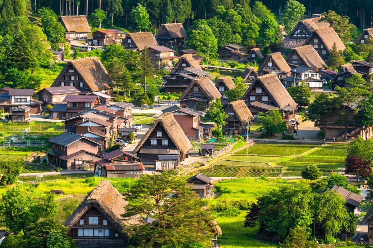 Known worldwide as the inspiration for Hinamizawa in the visual novel series Higurashi, Japan's Shirakawago is beloved by visitors. But the locale is suffering under the weight of age and disrespectful tourists.