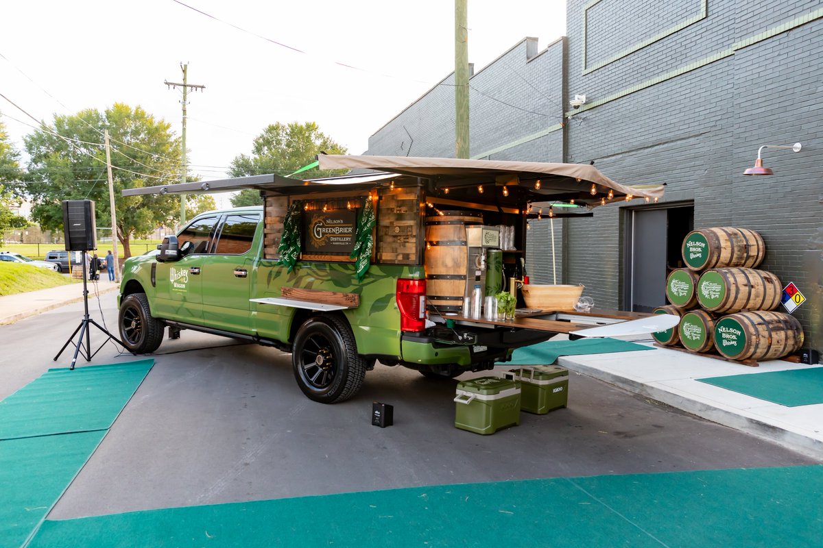 teamharbor_'s tweet photo. Can your truck do that? ๐ฅ
We built this custom Whiskey Wagon to bring the @nelsonsgreenbrier pary to you!
#teamharbor #teamhustle #eventplanner #eventplanning #events #custom #eventinspiration #customevents #custombuilt #specialevents #whiskeywagon #whiskey https://t.co/AOc4xsVVOE