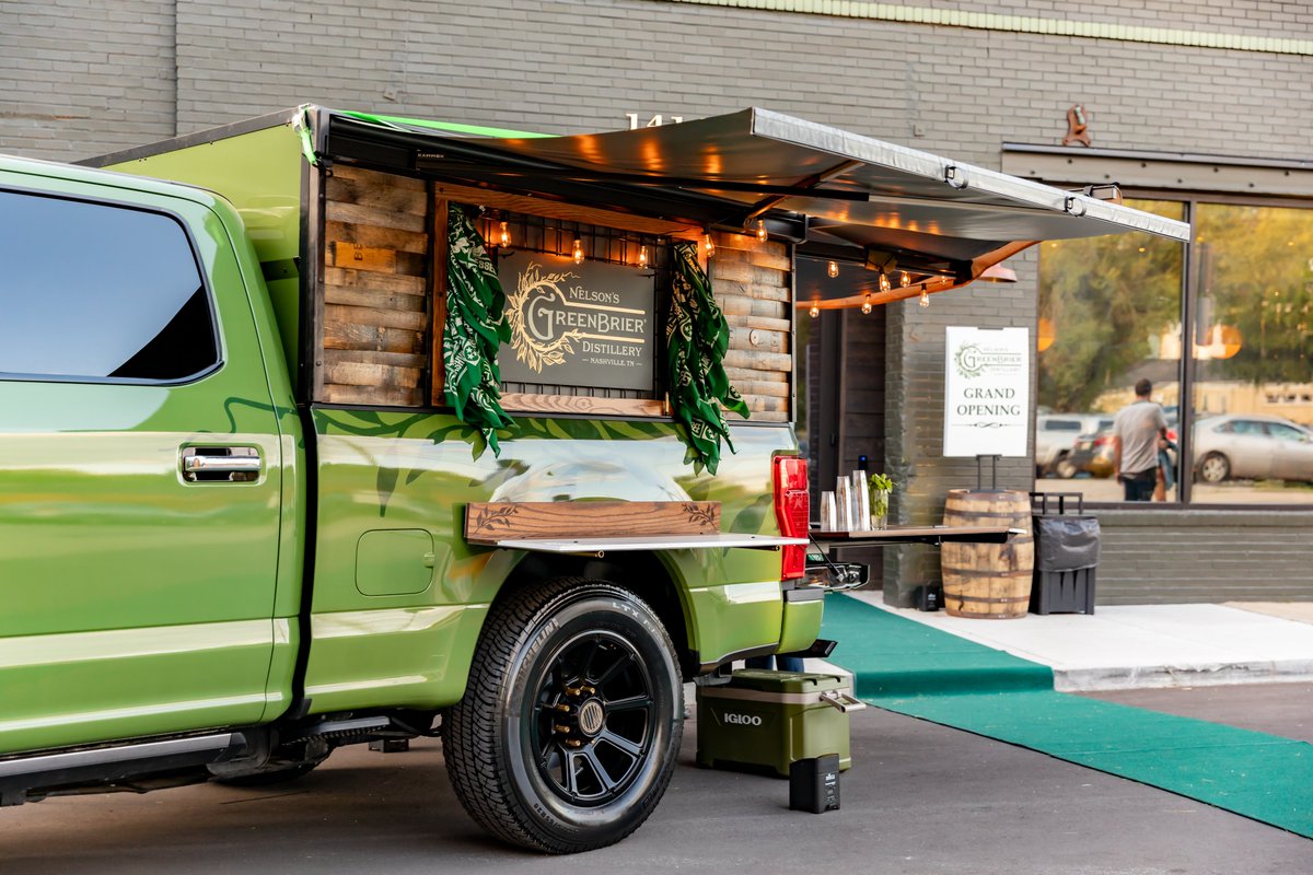 teamharbor_'s tweet photo. Can your truck do that? ๐ฅ
We built this custom Whiskey Wagon to bring the @nelsonsgreenbrier pary to you!
#teamharbor #teamhustle #eventplanner #eventplanning #events #custom #eventinspiration #customevents #custombuilt #specialevents #whiskeywagon #whiskey https://t.co/AOc4xsVVOE